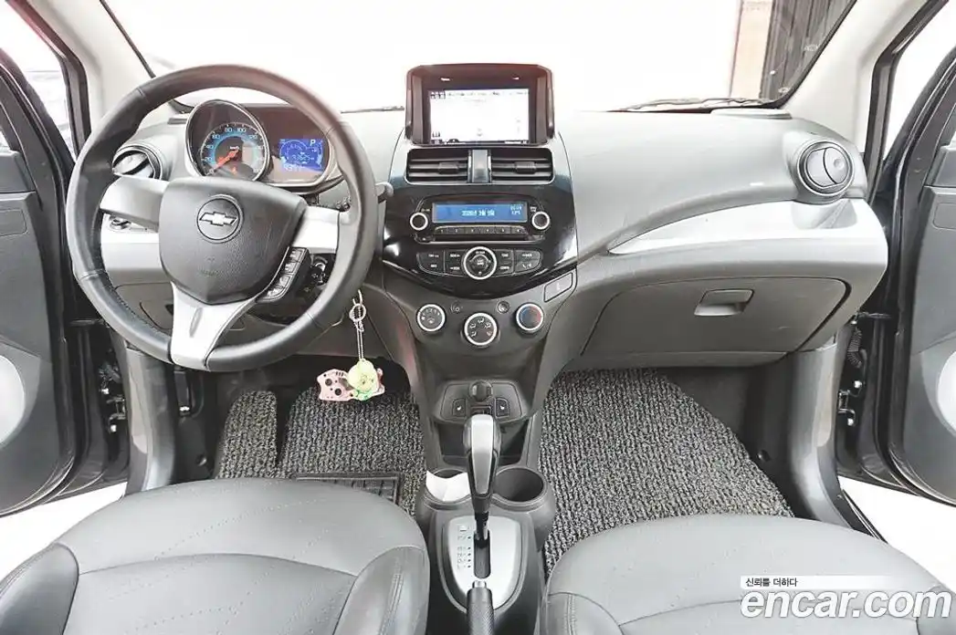 Chevrolet Spark 2015 1.0 Автомат в Москве № 719438, фото 10