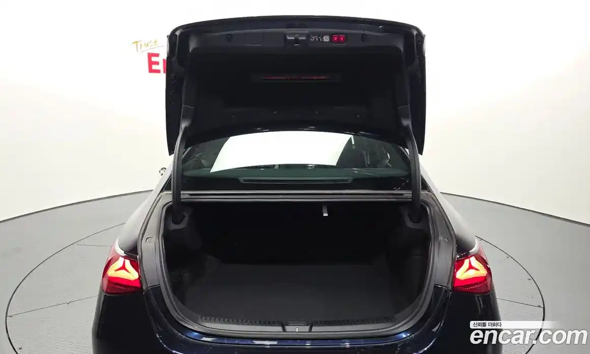 Mercedes-Benz E-Class 2025 2.0 Автомат в Москве № 721695, фото 20