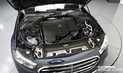 Mercedes-Benz E-Class 2025 2.0 Автомат в Москве № 721695, миниатюра 6