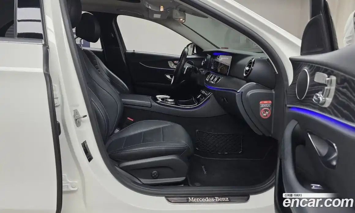 Mercedes-Benz E-Class 2017 2.0 Автомат в Москве № 722688, фото 11