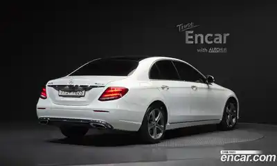 Mercedes-Benz E-Class 2017 2.0 Автомат в Москве № 722688, миниатюра 2