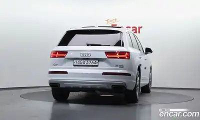 Audi Q7 2019 2.0 Автомат в Москве № 723401, миниатюра 4