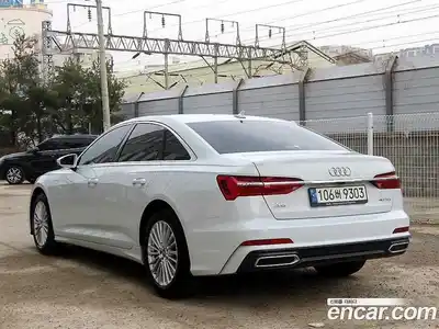 Audi A6 2021 2.0 Автомат в Москве № 723913, миниатюра 3