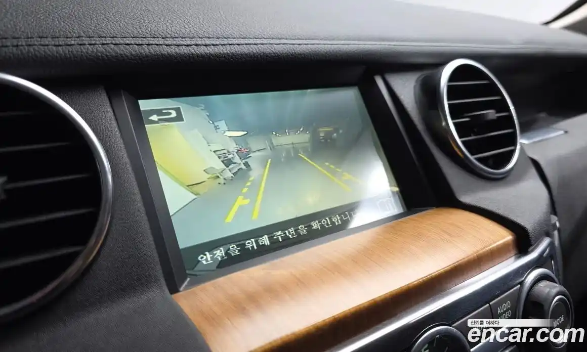 Land Rover Discovery 2014 3.0 Автомат в Москве № 724483, фото 15