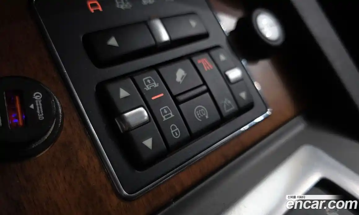 Land Rover Discovery 2014 3.0 Автомат в Москве № 724483, фото 17