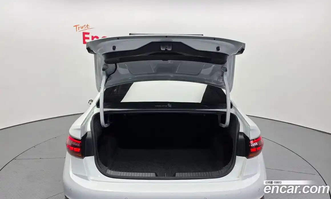 Volkswagen Jetta 2023 1.5 Автомат в Москве № 725087, фото 20