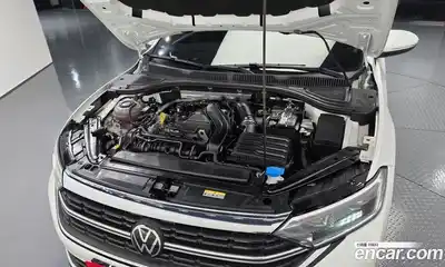 Volkswagen Jetta 2023 1.5 Автомат в Москве № 725087, миниатюра 6