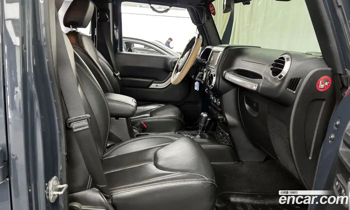 Jeep Wrangler 2017 3.6 Автомат в Москве № 725296, фото 11