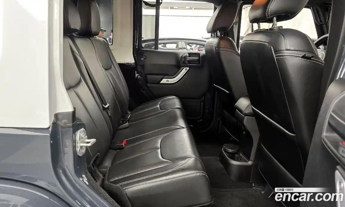 Jeep Wrangler 2017 3.6 Автомат в Москве № 725296, фото 12