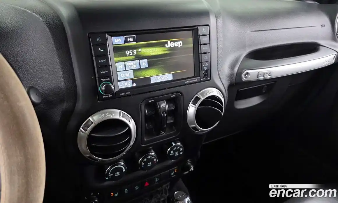 Jeep Wrangler 2017 3.6 Автомат в Москве № 725296, фото 14