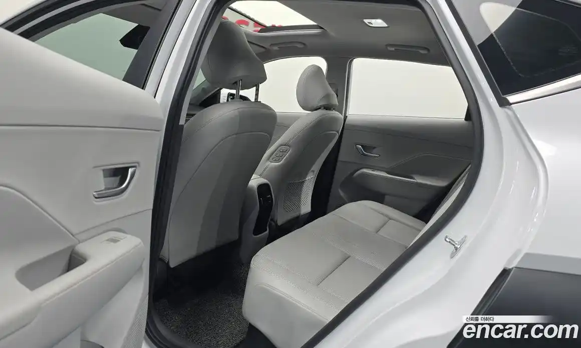 Hyundai Kona 2024 1.6 Автомат в Москве № 745450, фото 11