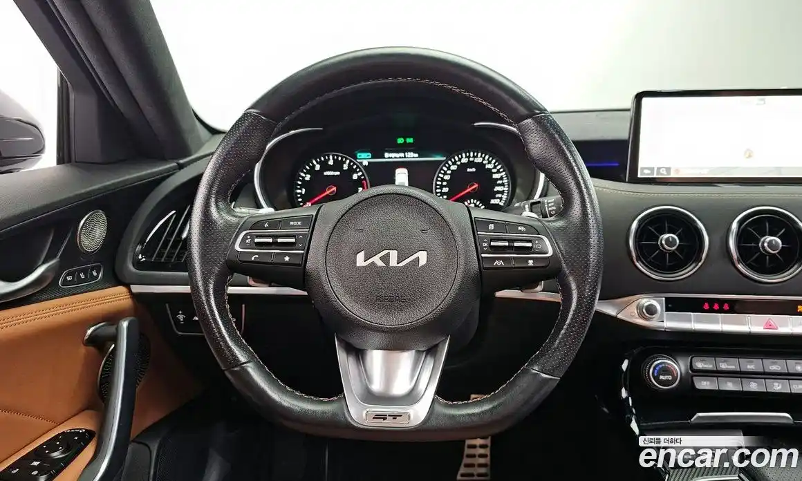 Kia Stinger 2023 3.3 Автомат в Москве № 746164, фото 13