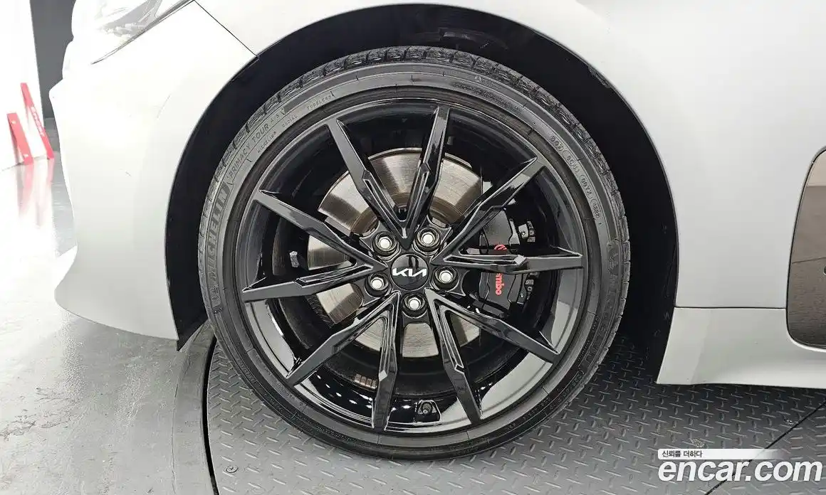 Kia Stinger 2023 3.3 Автомат в Москве № 746164, фото 5