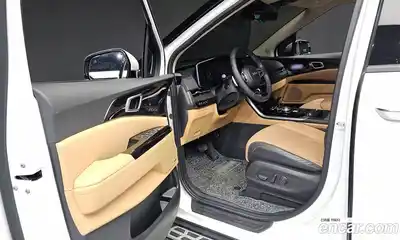 Kia Canival 2023 3.5 Автомат в Москве № 746198, миниатюра 11