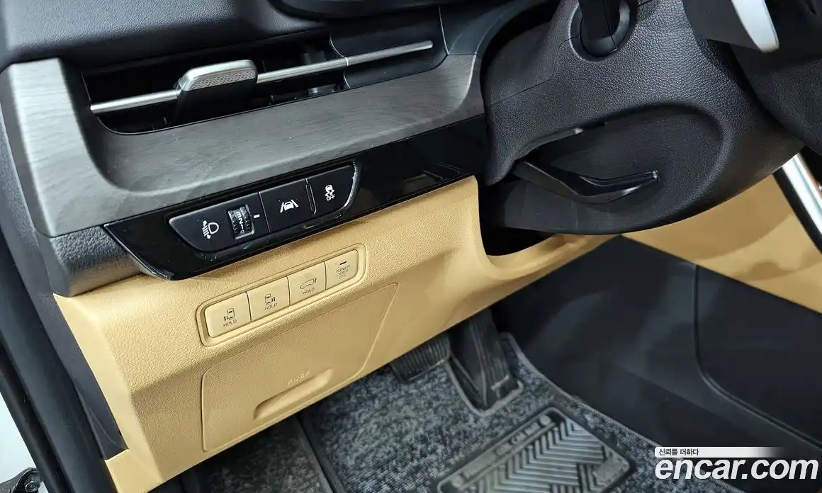 Kia Canival 2023 3.5 Автомат в Москве № 746198, фото 17