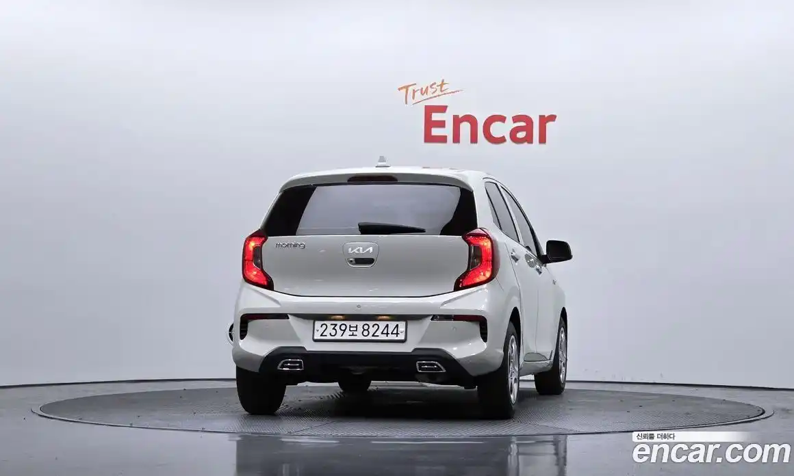 Kia Morning 2023 1.0 Автомат в Москве № 746217, фото 4