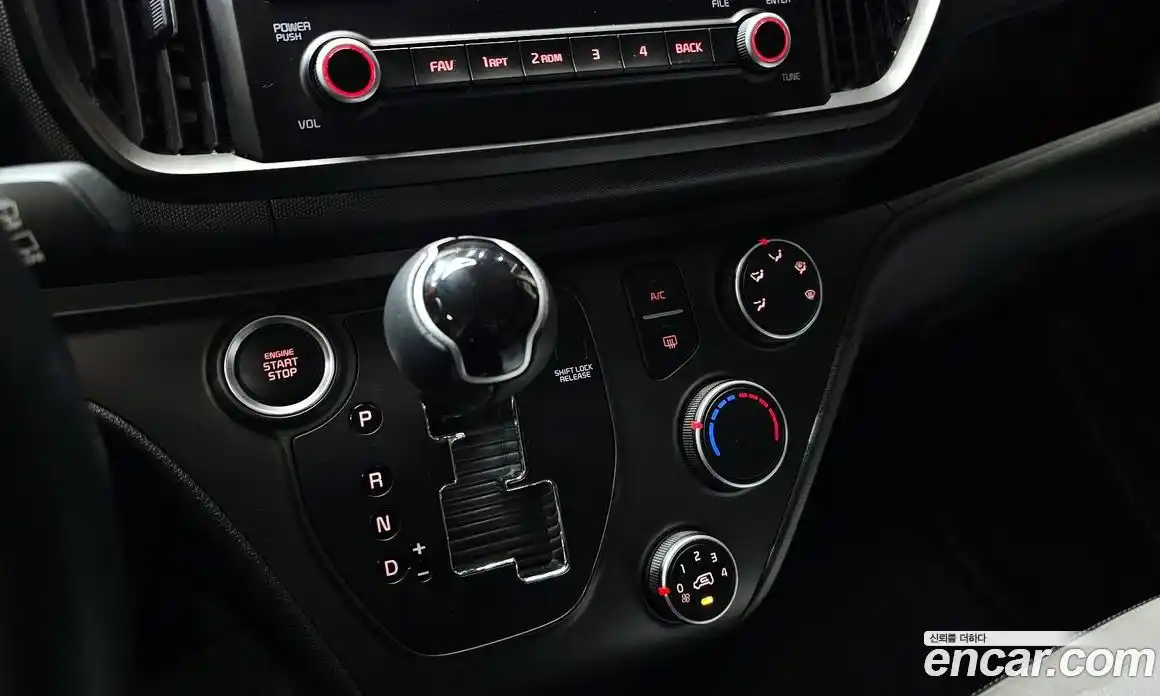 Kia Ray 2022 1.0 Автомат в Москве № 746218, фото 9