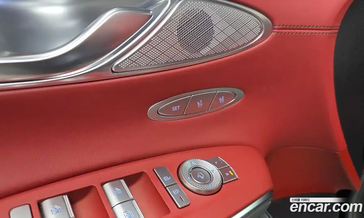 Genesis GV70 2022 2.5 Автомат в Москве № 746728, фото 17