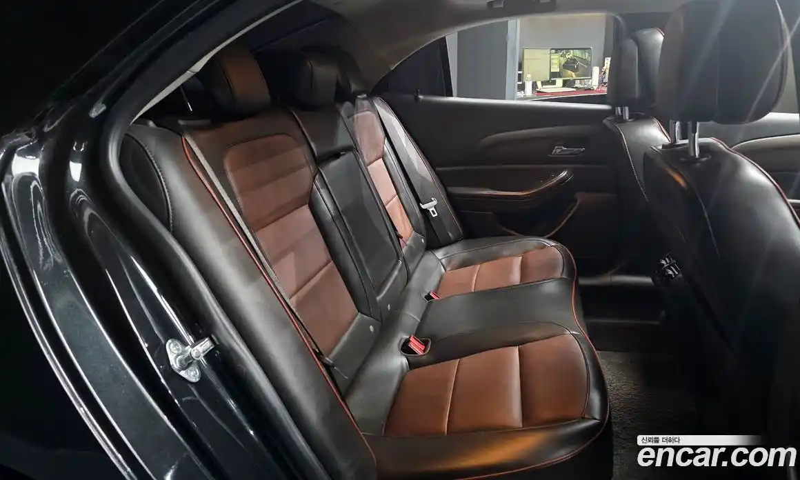 Chevrolet Malibu 2015 2.4 Автомат в Москве № 747616, фото 12