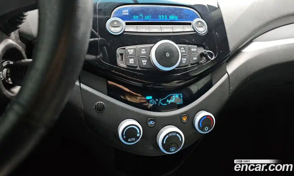 Chevrolet Spark 2012 1.0 Автомат в Москве № 747834, фото 17