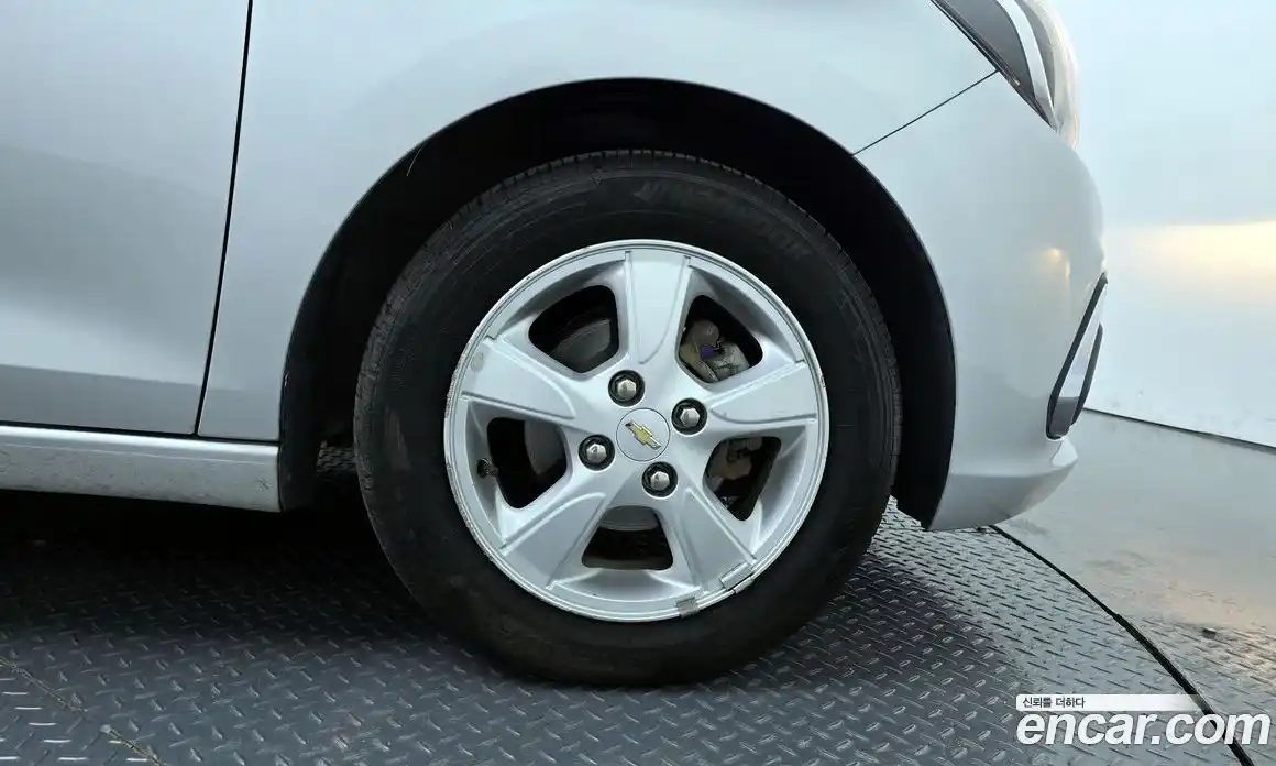 Chevrolet Spark 2015 1.0 Автомат в Москве № 747963, фото 5