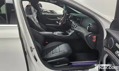 Mercedes-Benz E-Class 2021 1.9 Автомат в Москве № 749264, миниатюра 11