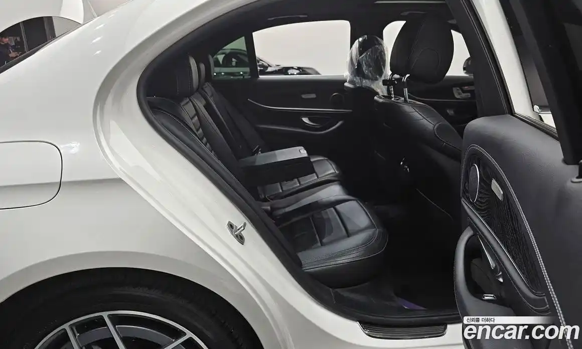 Mercedes-Benz E-Class 2021 1.9 Автомат в Москве № 749264, фото 12