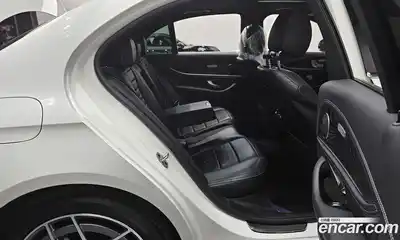 Mercedes-Benz E-Class 2021 1.9 Автомат в Москве № 749264, миниатюра 12