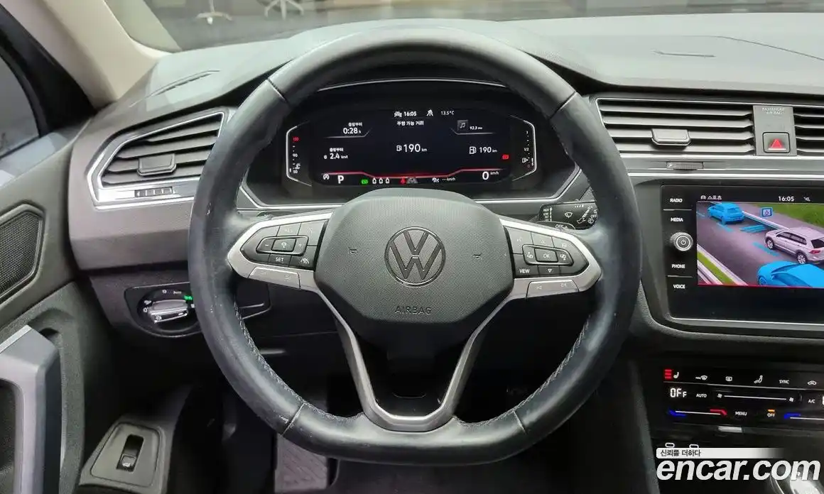 Volkswagen Tiguan 2022 2.0 Автомат в Москве № 750066, фото 14