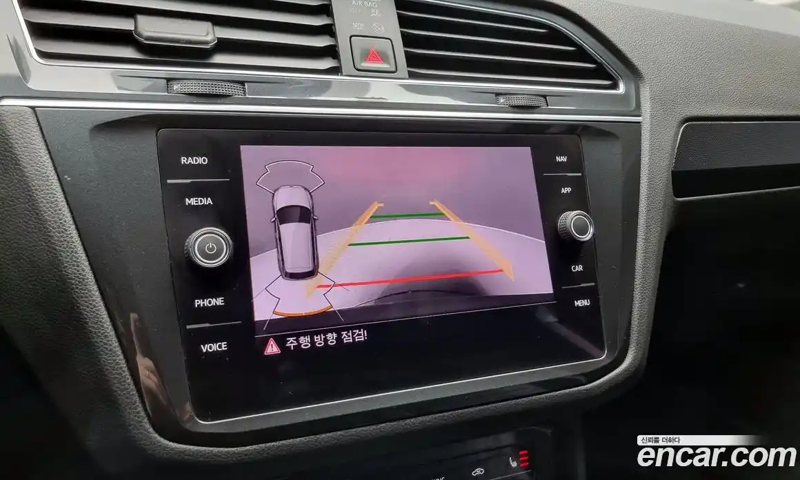 Volkswagen Tiguan 2022 2.0 Автомат в Москве № 750066, фото 16