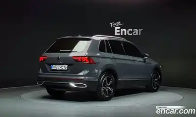 Volkswagen Tiguan 2022 2.0 Автомат в Москве № 750066, миниатюра 2