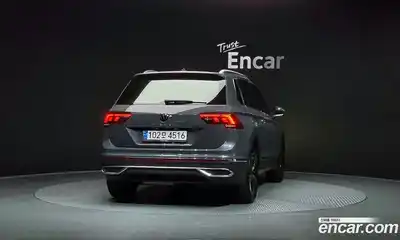 Volkswagen Tiguan 2022 2.0 Автомат в Москве № 750066, миниатюра 4