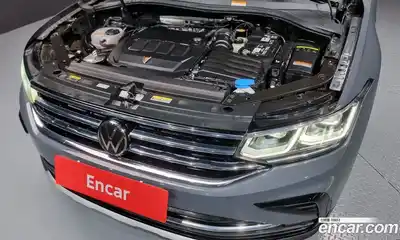 Volkswagen Tiguan 2022 2.0 Автомат в Москве № 750066, миниатюра 6