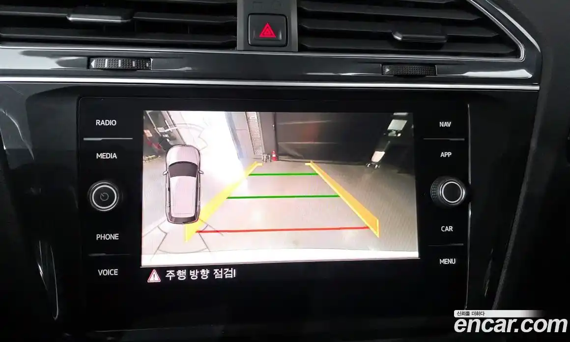 Volkswagen Tiguan 2020 2.0 Автомат в Москве № 750110, фото 15