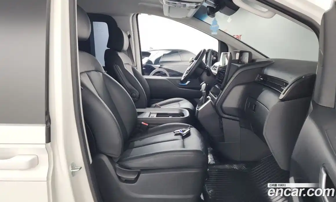 Hyundai Staria 2025 2.2 Автомат в Москве № 756076, фото 11