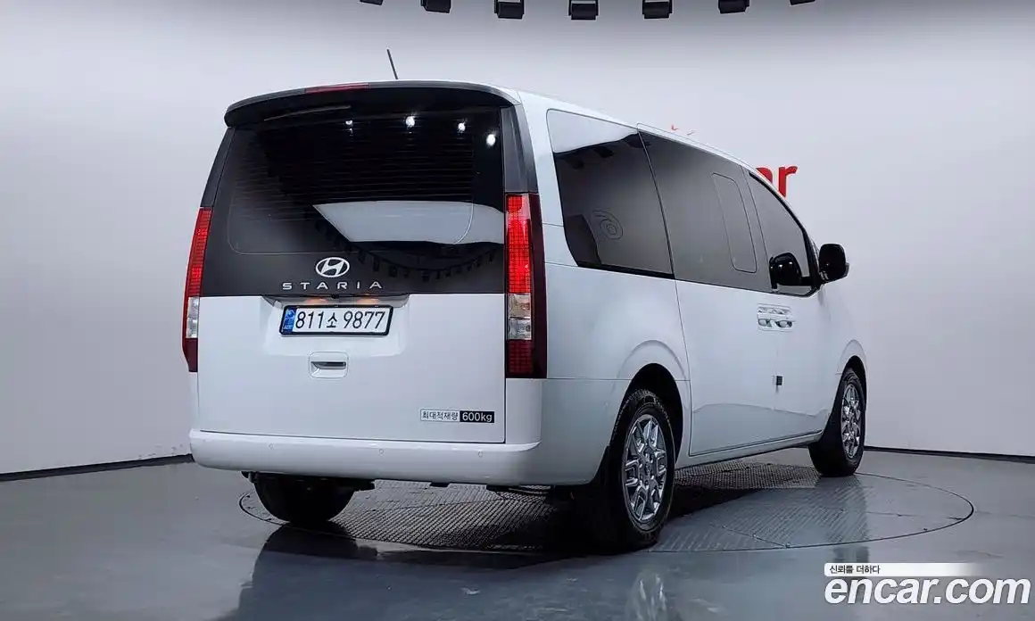 Hyundai Staria 2025 2.2 Автомат в Москве № 756076, фото 2