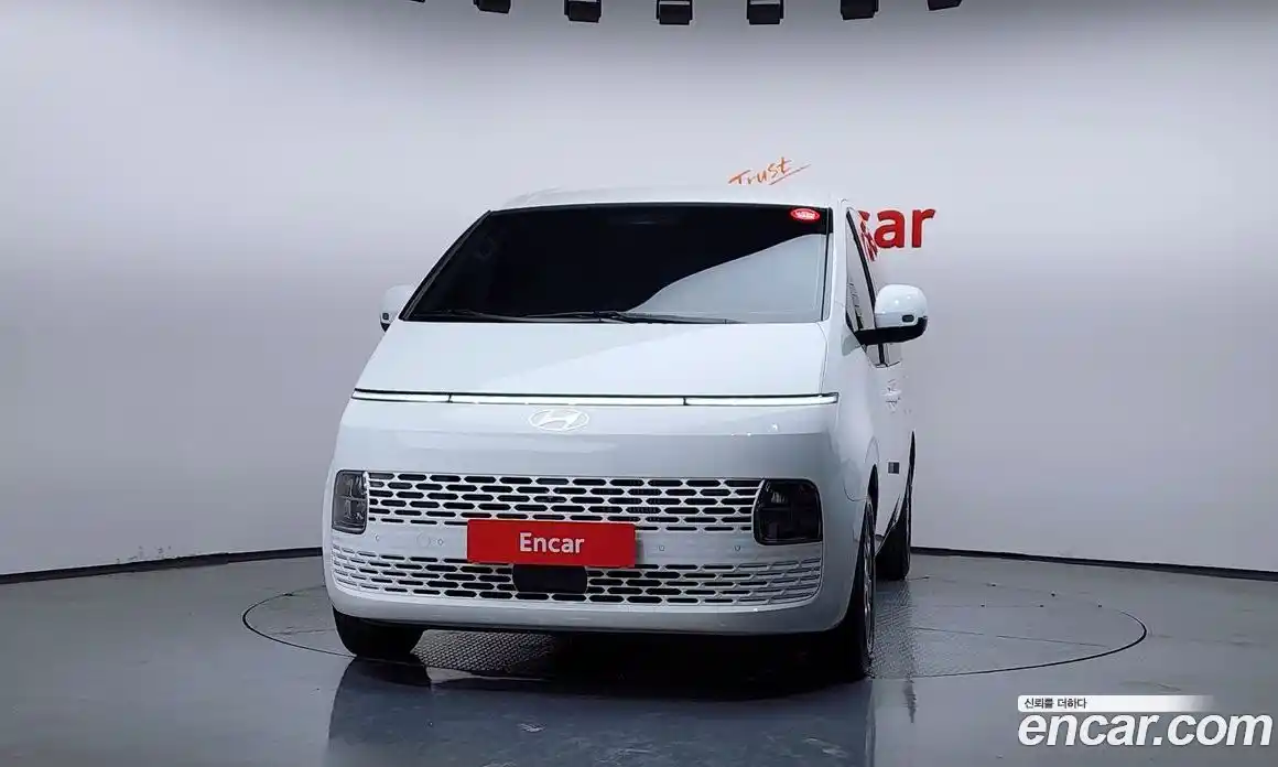 Hyundai Staria 2025 2.2 Автомат в Москве № 756076, фото 3