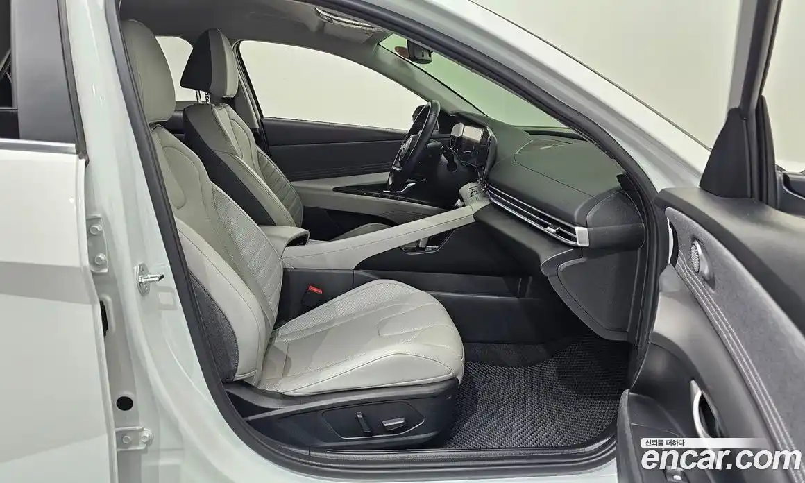 Hyundai Avante 2023 1.6 Автомат в Москве № 756333, фото 12