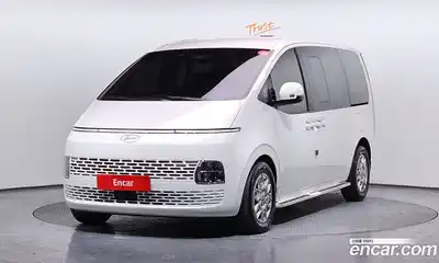 Hyundai Staria, 2025