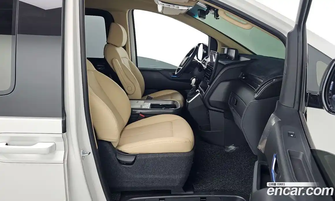 Hyundai Staria 2025 3.5 Автомат в Москве № 756504, фото 19