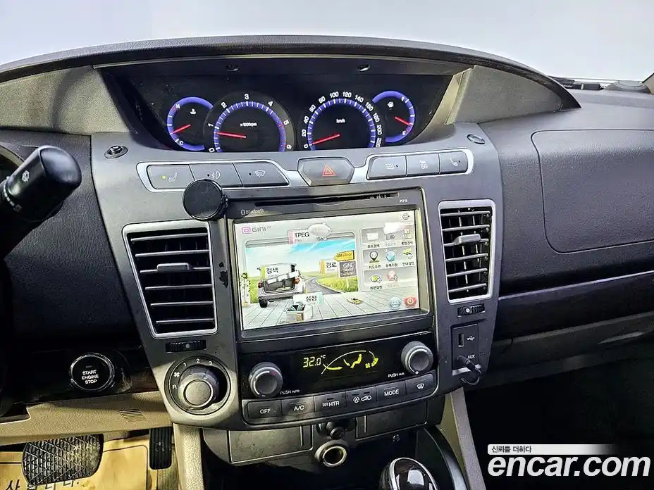 SsangYong Korando 2015 2.0 Автомат в Москве № 756556, фото 16