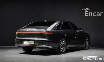 Hyundai Grandeur 2023 2.5 Автомат в Москве № 756928, миниатюра 2