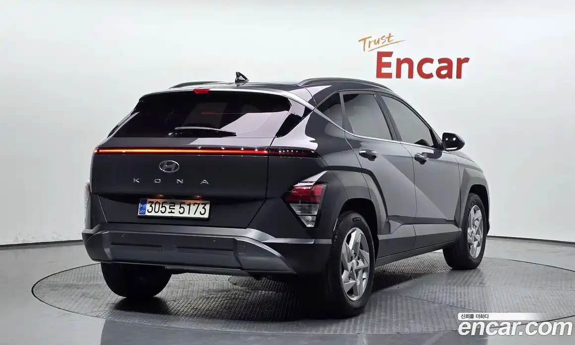 Hyundai Kona 2023 1.6 Автомат в Москве № 756979, фото 1