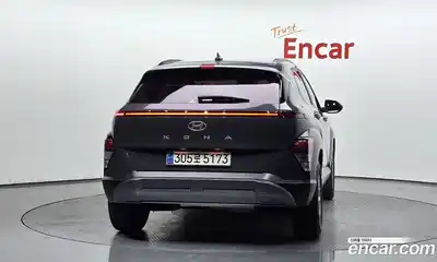 Hyundai Kona 2023 1.6 Автомат в Москве № 756979, миниатюра 3