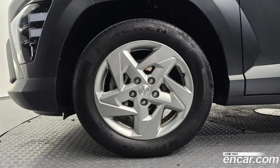 Hyundai Kona 2023 1.6 Автомат в Москве № 756979, фото 4