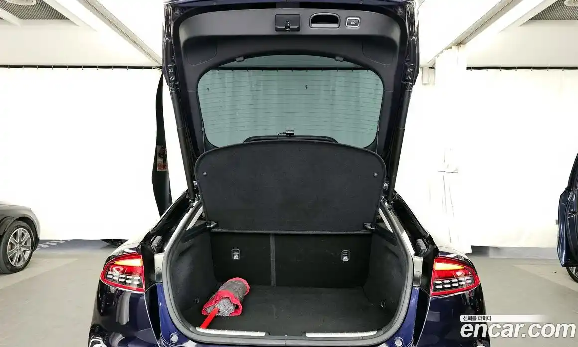 Kia Stinger 2023 2.5 Автомат в Москве № 757285, фото 20