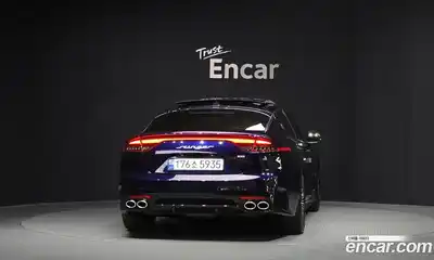 Kia Stinger 2023 2.5 Автомат в Москве № 757285, миниатюра 4