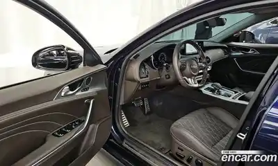 Kia Stinger 2023 2.5 Автомат в Москве № 757285, миниатюра 10