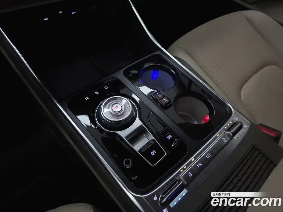 Kia Canival 2025 1.6 Автомат в Москве № 757402, фото 13