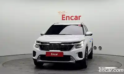 Kia Seltos 2023 1.6 Автомат в Москве № 757439, миниатюра 3